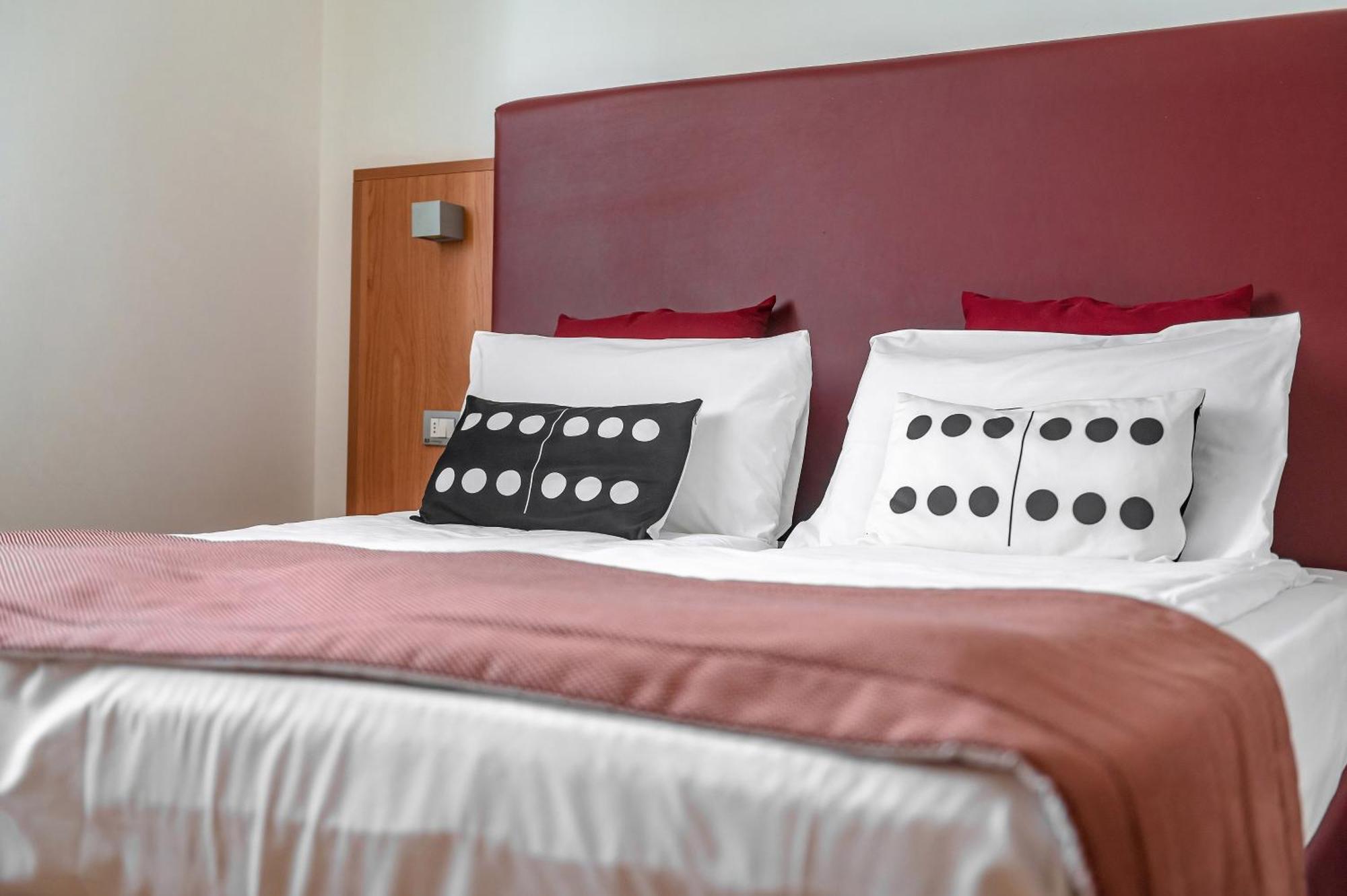 Domino Suite Hotel & Residence Лидо-ди-Езоло Номер фото